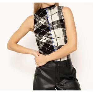 NEW CENTRAL PARK WEST goldie plaid sleeveless mockneck in black